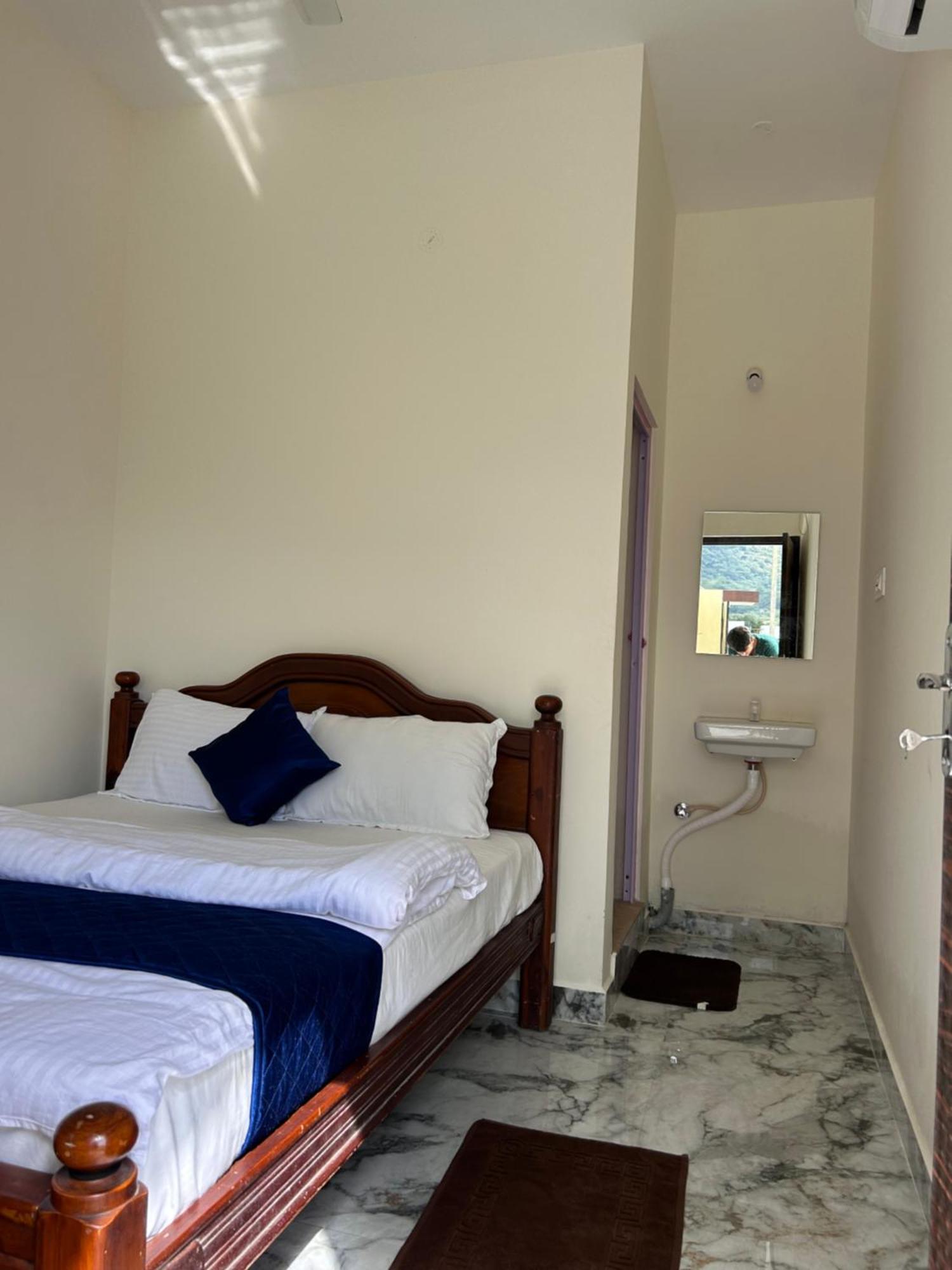 Dss Home Stay Just 500 Meter Girivalam Road Tiruvannāmalai 외부 사진